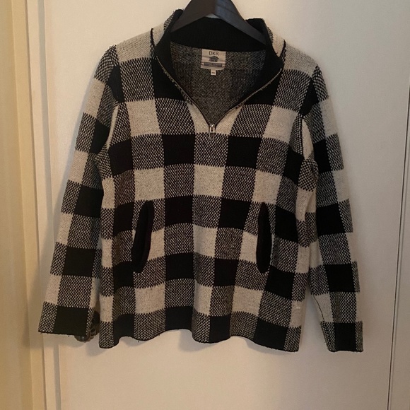 COSY COTTAGE SWEATER - Picture 1 of 3